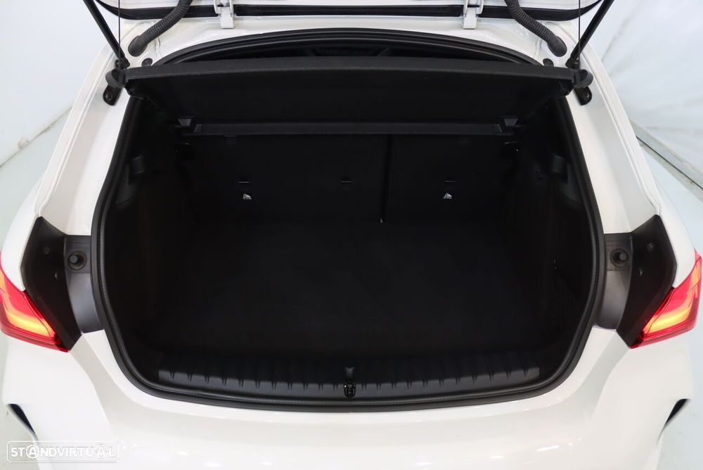 BMW 116 d Pack Desportivo M Auto - 17