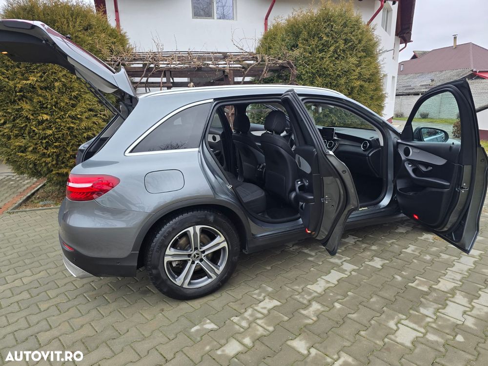 Mercedes-Benz GLC - 4