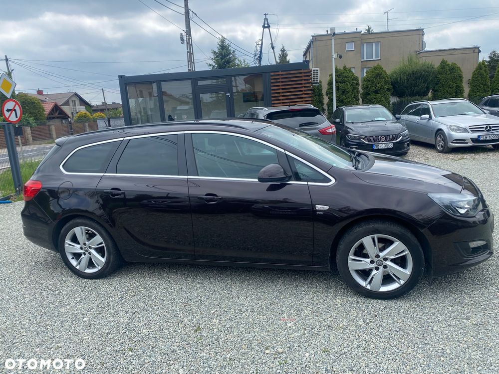 Opel Astra 1.4 Turbo Color Edition - 16
