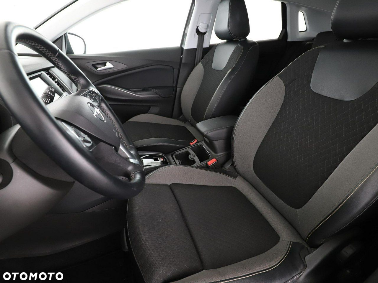 Opel Grandland X 1.2 T GPF Design Line S&S - 13