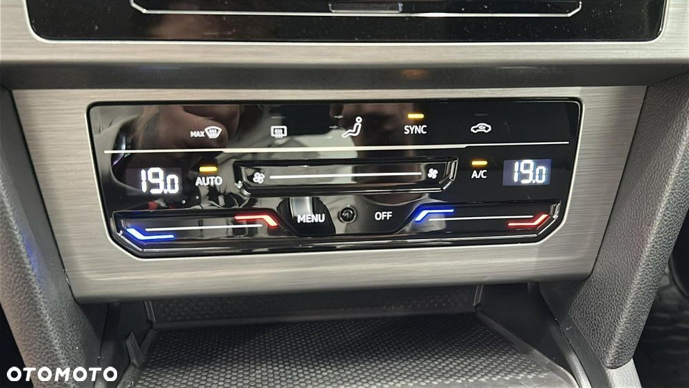 Volkswagen Passat 1.5 TSI EVO Essence DSG - 18