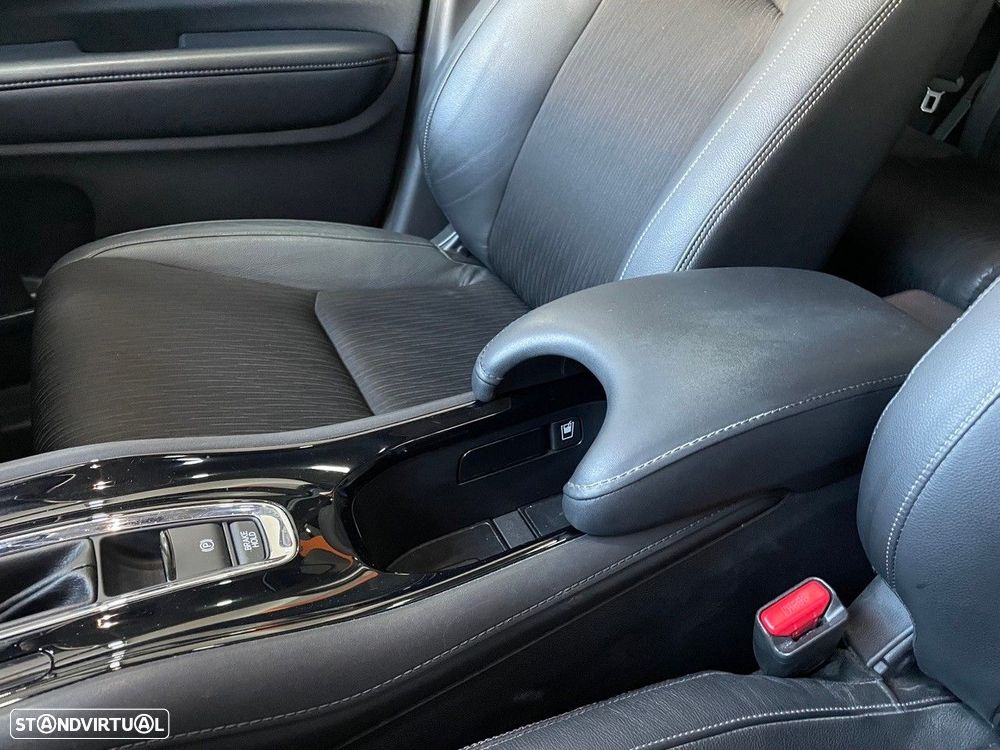 Honda HR-V 1.5 i-VTEC Executive CVT - 24