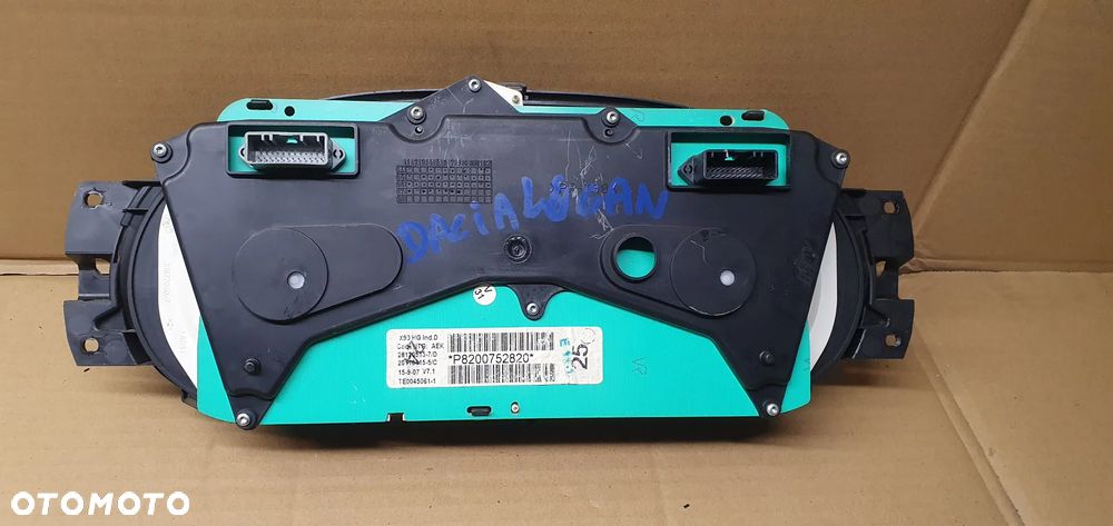 Licznik zegary oryginał Dacia Logan I 1.5 DCI P8200752820 - 5