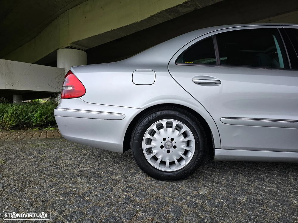 Mercedes-Benz E 220 CDI Auto Elegance - 29