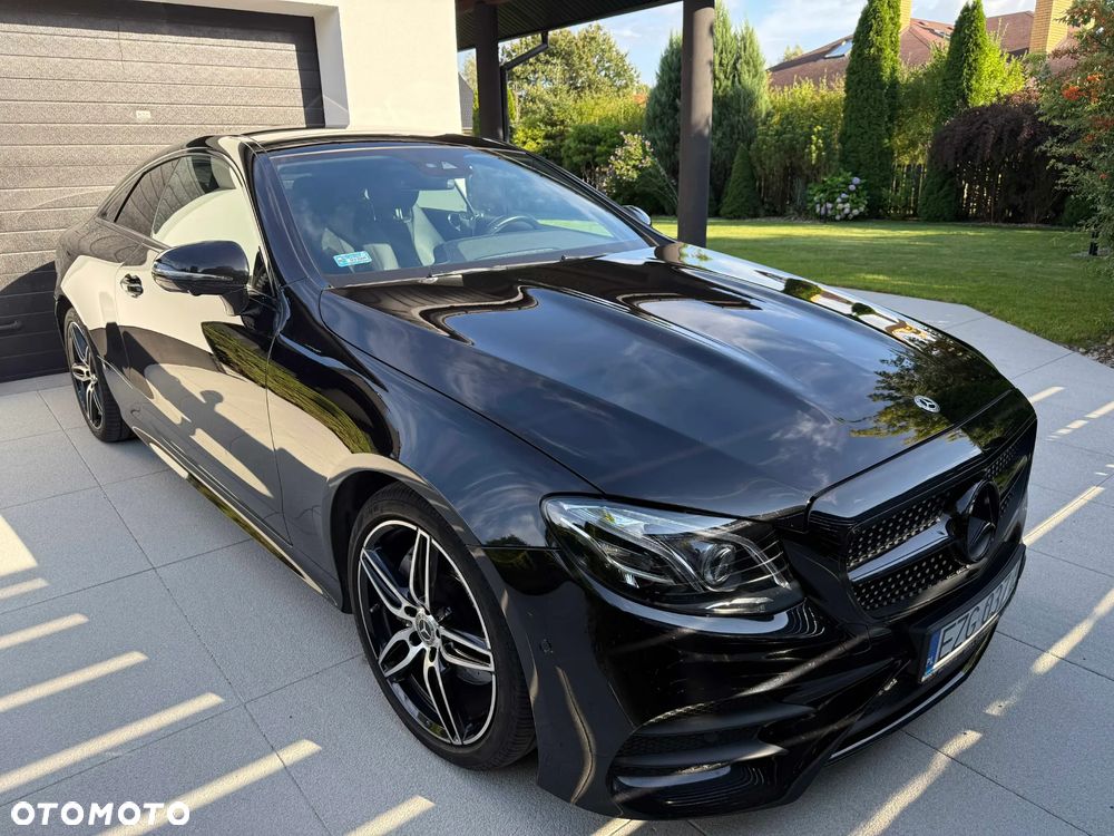 Mercedes-Benz Klasa E 220 d Coupe 4-Matic 9G-TRONIC - 4