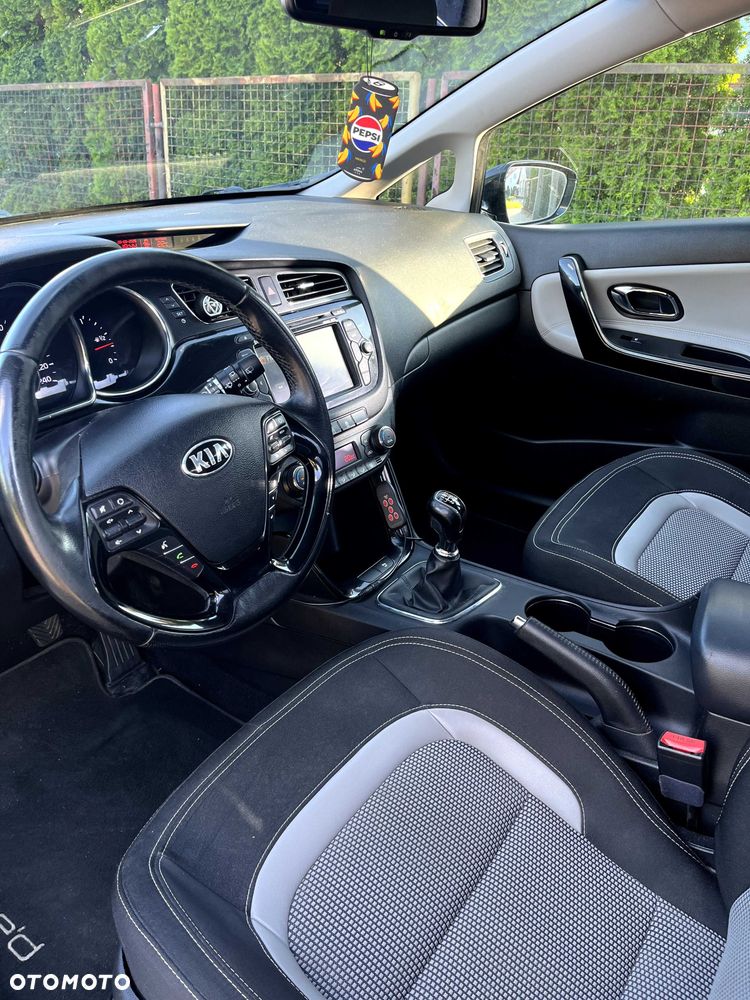 Kia Ceed - 6