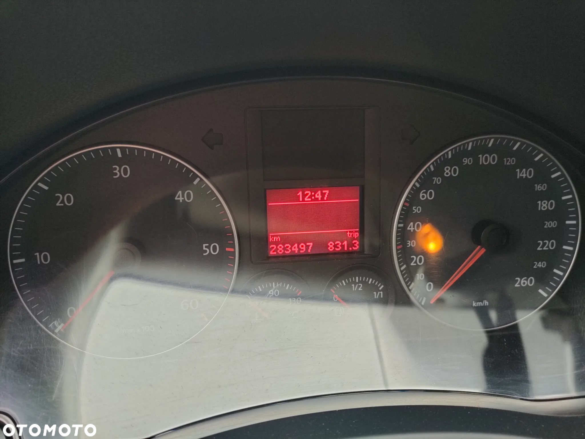 Volkswagen Golf V 2.0 TDI DPF Comfortline - 4