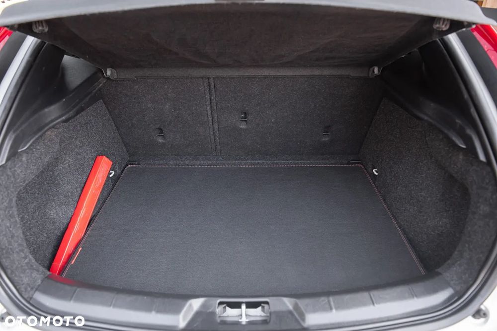 Volvo V40 D2 Geartronic Kinetic - 31