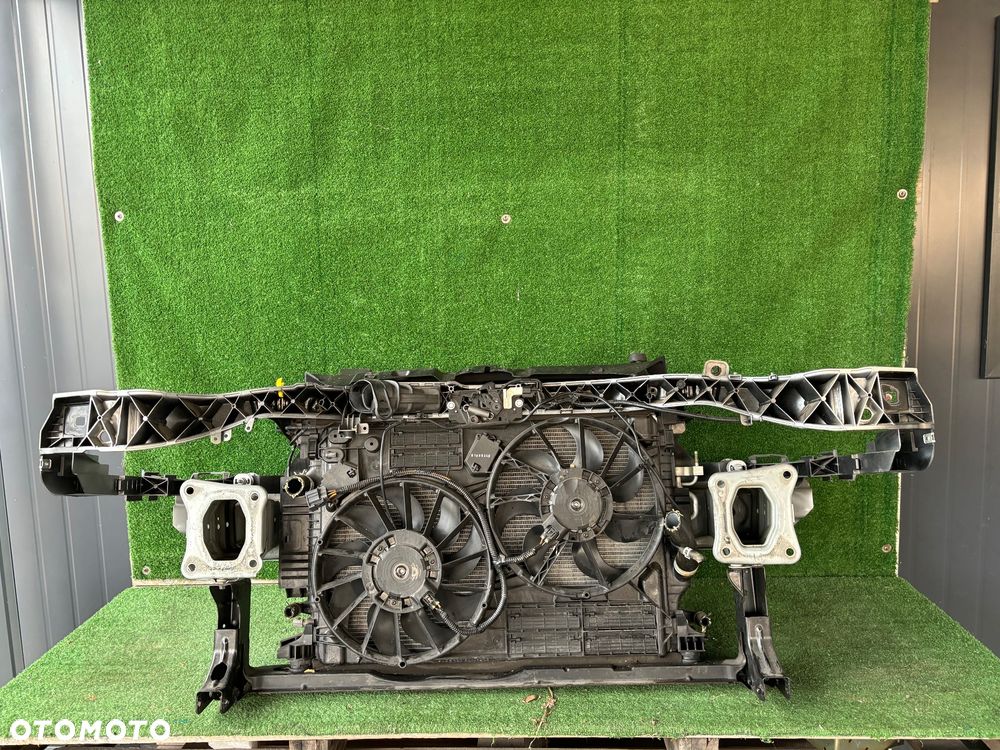 Ford Kuga MK2 lift Pas przedni , chłodnice 1,5 Ecobost - 2