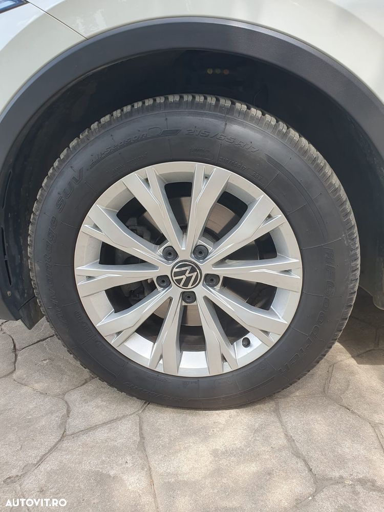 Volkswagen Tiguan - 5