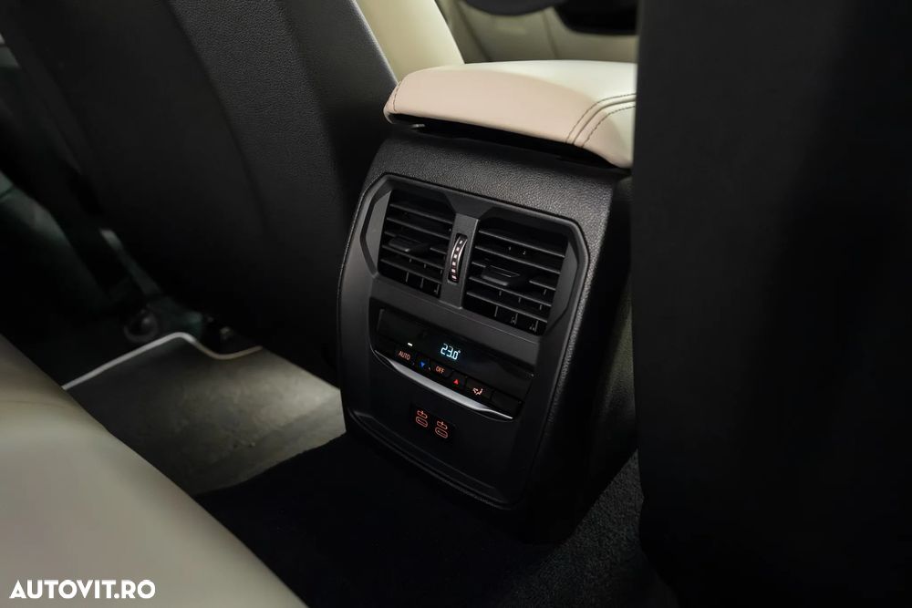 BMW M4 Competition M xDrive AT - 36