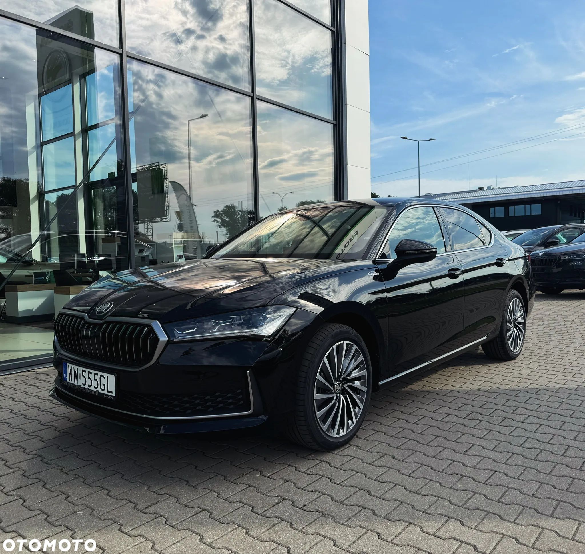 Skoda Superb 2.0 TDI SCR L&K DSG - 1