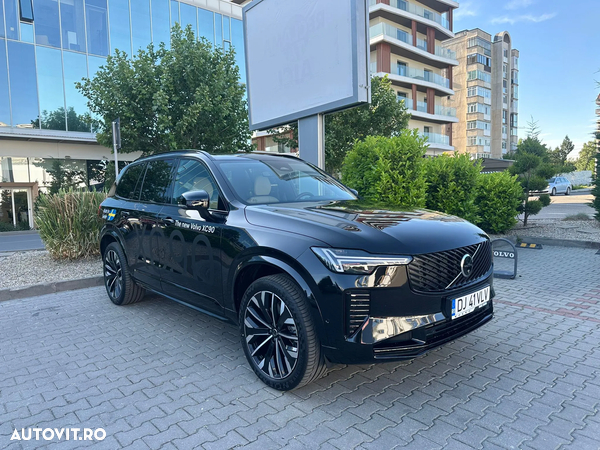 Volvo XC 90 T8 AWD PHEV Ultra Dark