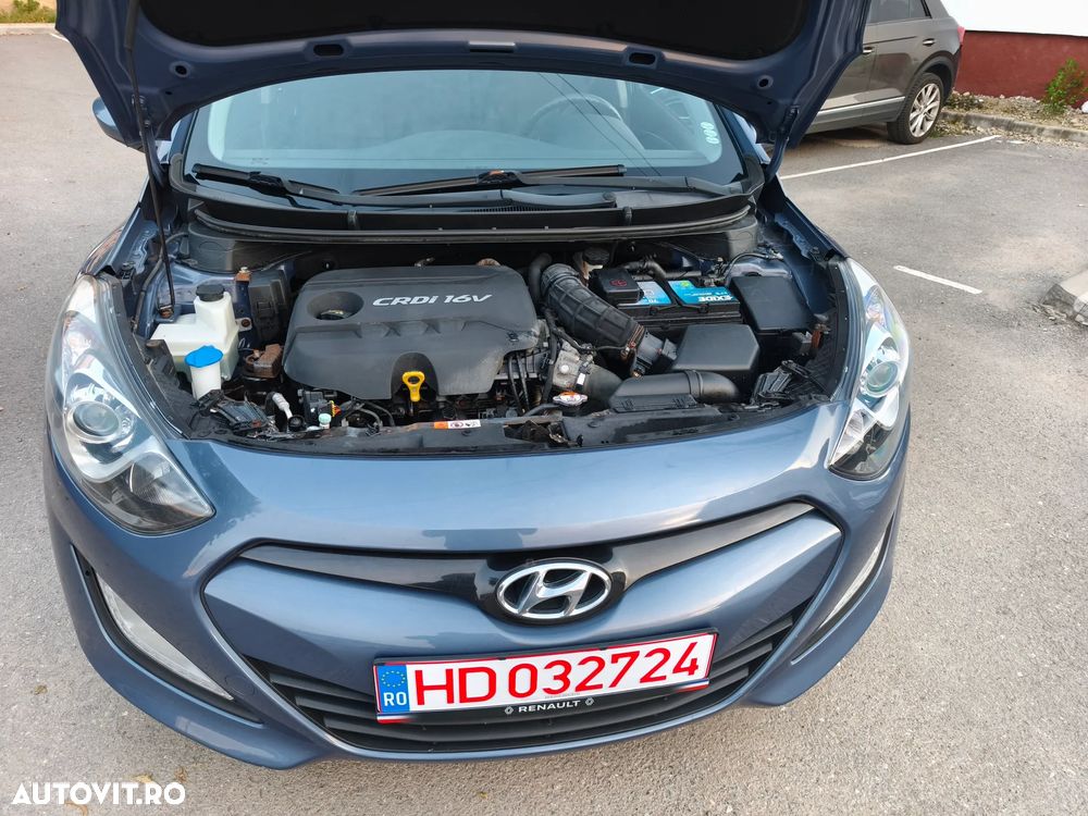 Hyundai i30 1.6 CRDI Exclusive - 9