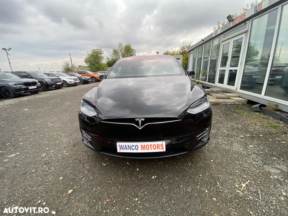 Tesla Model X - 2
