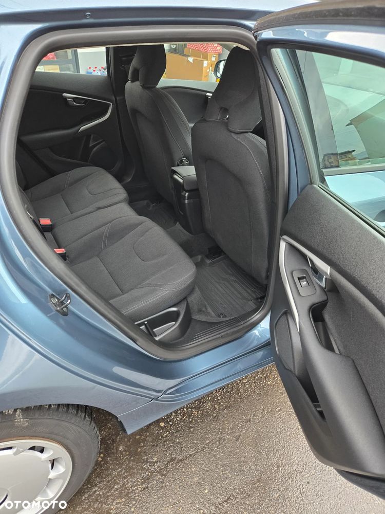 Volvo V40 T3 - 10