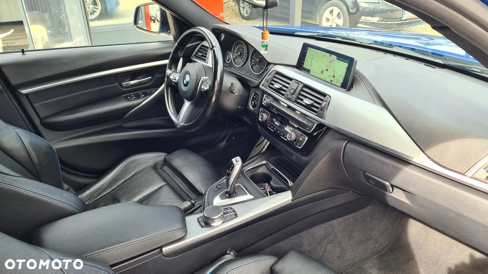 BMW Seria 3 320d M Sport - 6