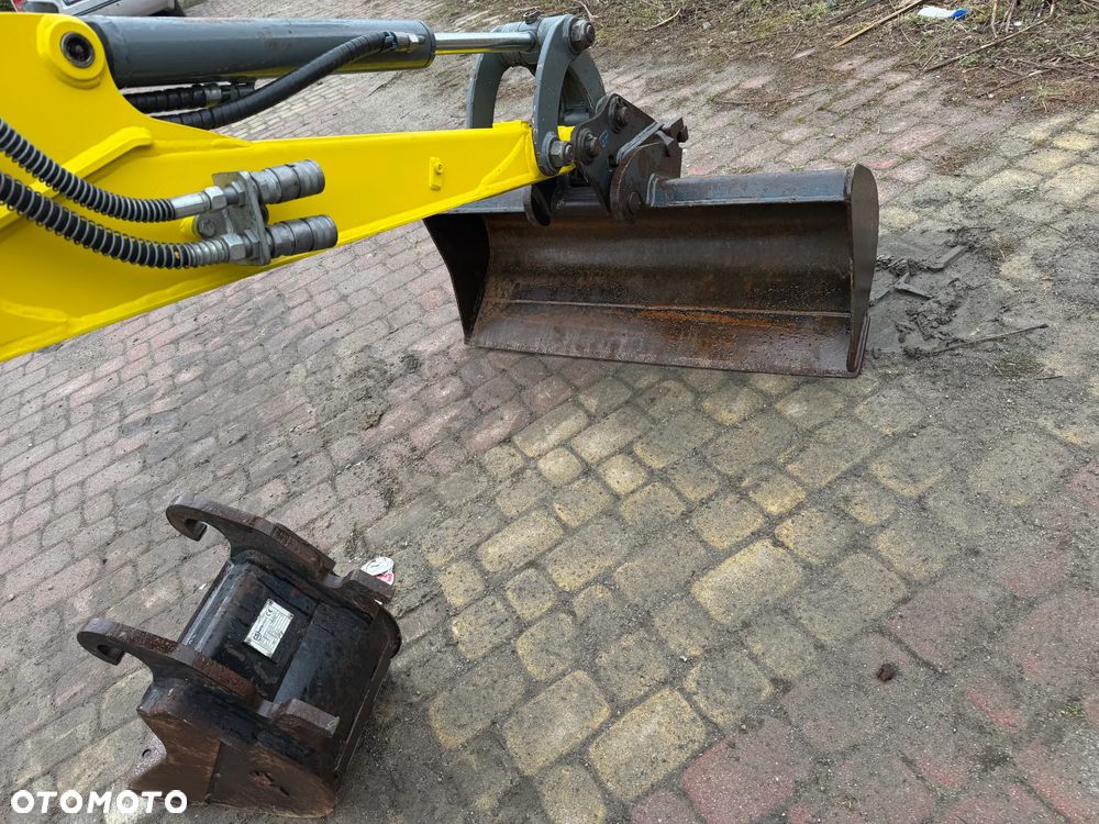 Wacker Neuson ET16 Minikoparka 2 tony. JAK NOWA 2018rok z Gospodarstwa Norweskiego 1190mtg. IGŁA! Rozsuwane hydraulicznie gąsienice. Dodatkowe sekcje Hydrauliczne. Silnik Yanmar 3 cyl. Aktualna DEKRA BMWT. Po serwisach! Ani deka luzów i wycieków. OKAZJA TANIO. Zadbana maszyna. 2 łyżki - 7