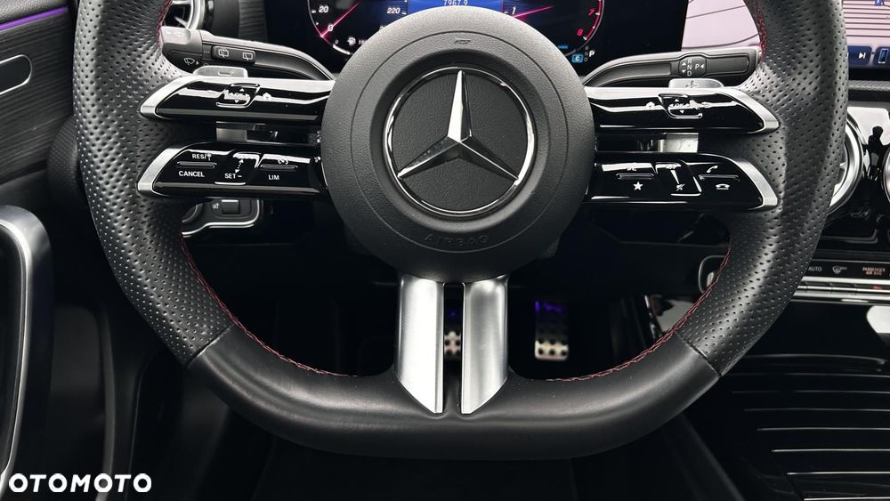 Mercedes-Benz Klasa A 220 4-Matic AMG Line 8G-DCT - 15