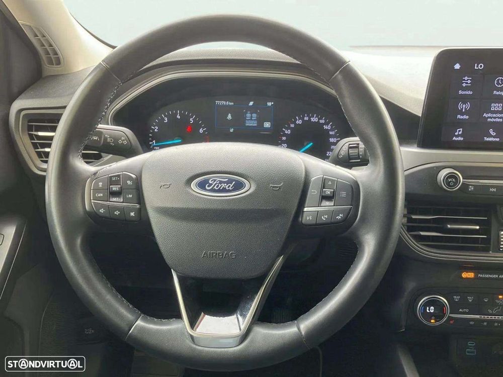 Ford Focus 1.0 EcoBoost Active X - 12