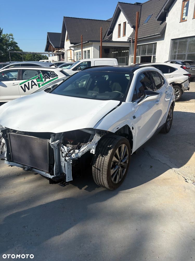 Lexus UX 250h GPF F Sport Design AWD - 2