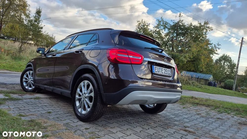 Mercedes-Benz GLA 180 (CDI) d Urban - 10