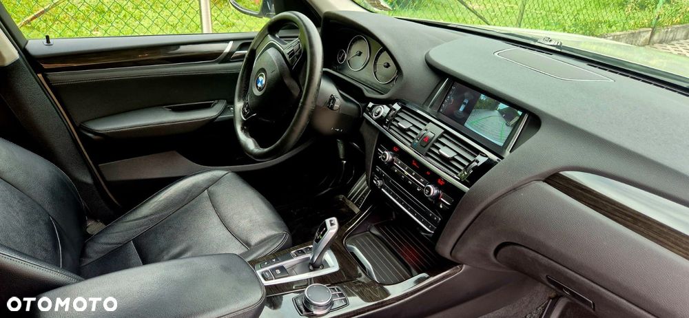 BMW X3 xDrive28i xLine - 16
