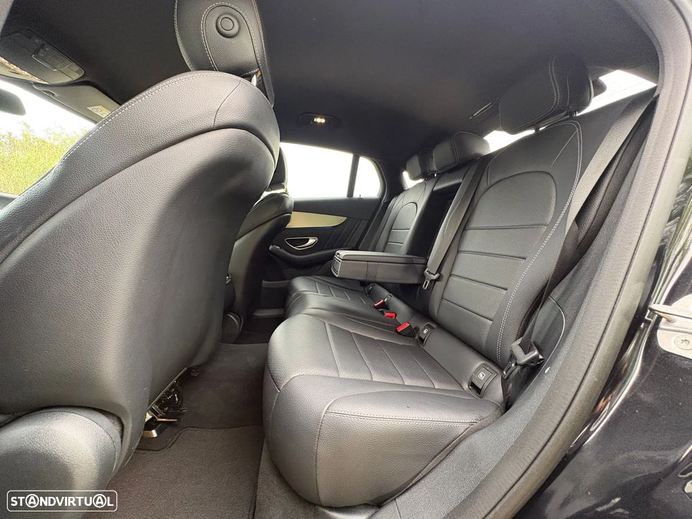 Mercedes-Benz GLC 250 d 4Matic 9G-TRONIC AMG Line - 33