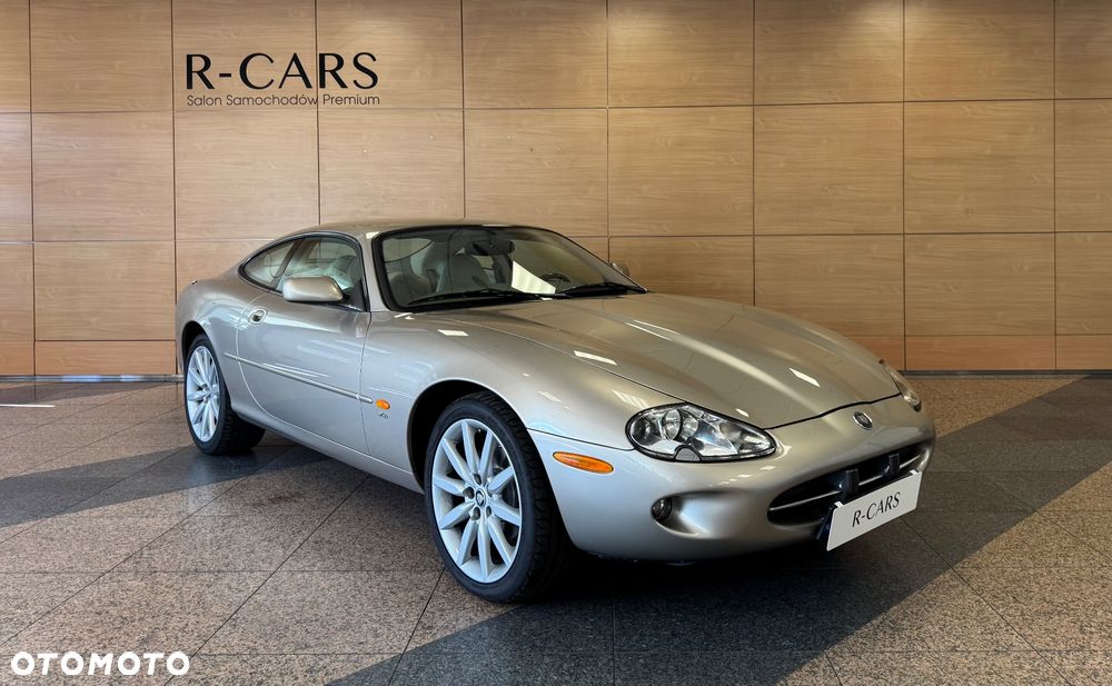 Jaguar XK8 - 1