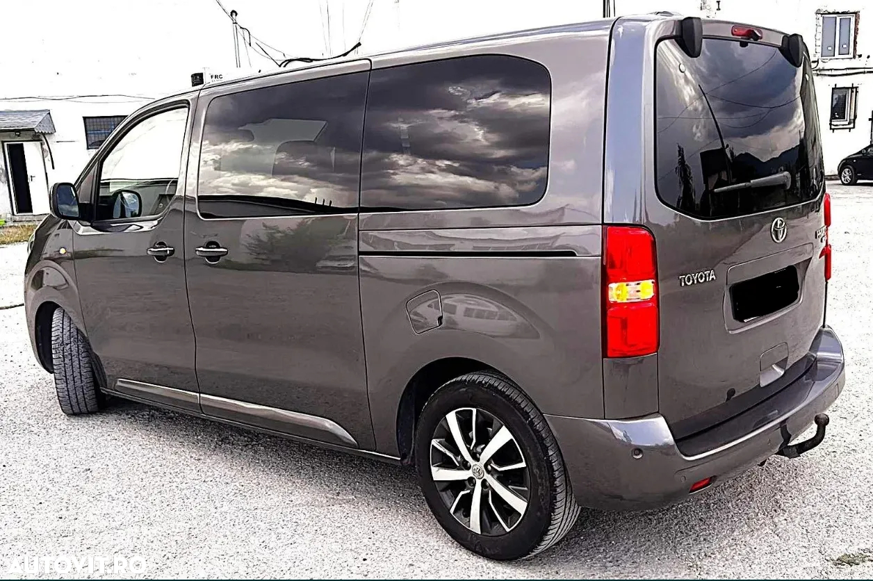 Toyota Proace 2,0-l-D-4D L1 (7-Si.) Autm. Verso Executive - 3