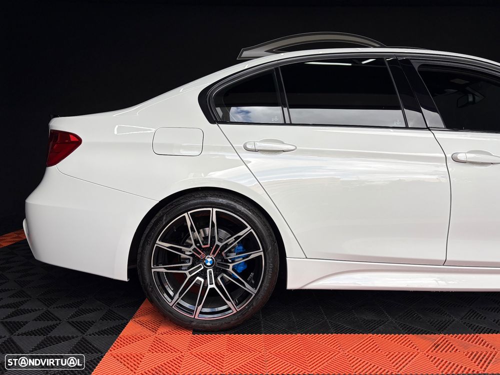 BMW 320 d Auto Pack M - 24