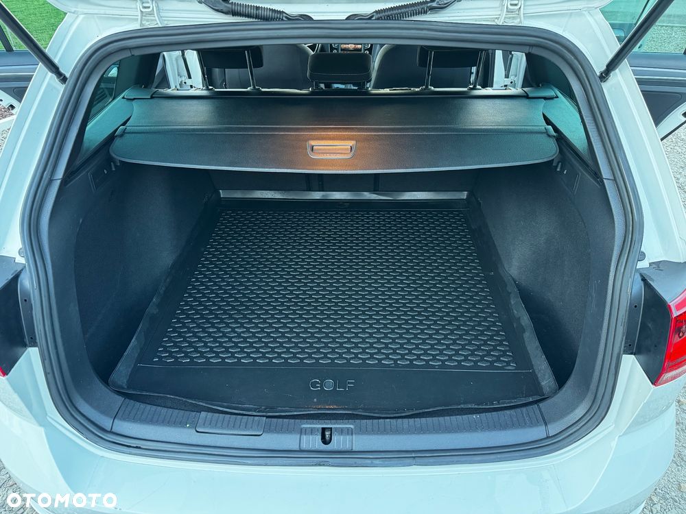 Volkswagen Golf - 17