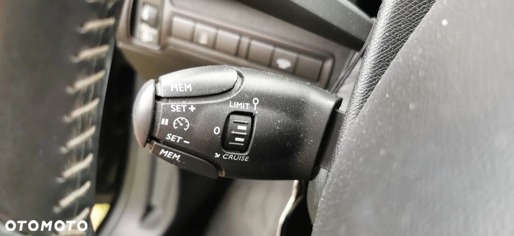 Peugeot 308 SW 1.5 BlueHDi Active S&S - 22