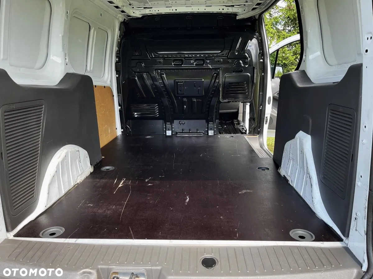 Ford TRANSIT CONNECT - 9