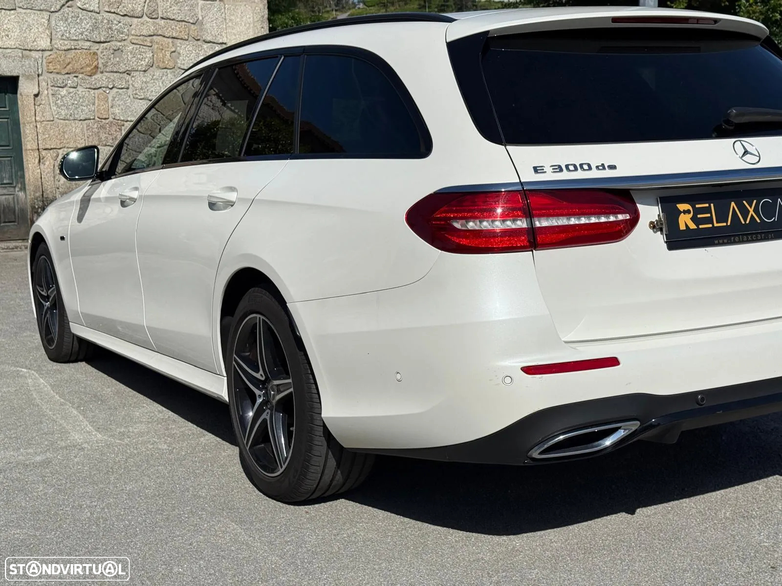 Mercedes-Benz E 300 de AMG Line - 12