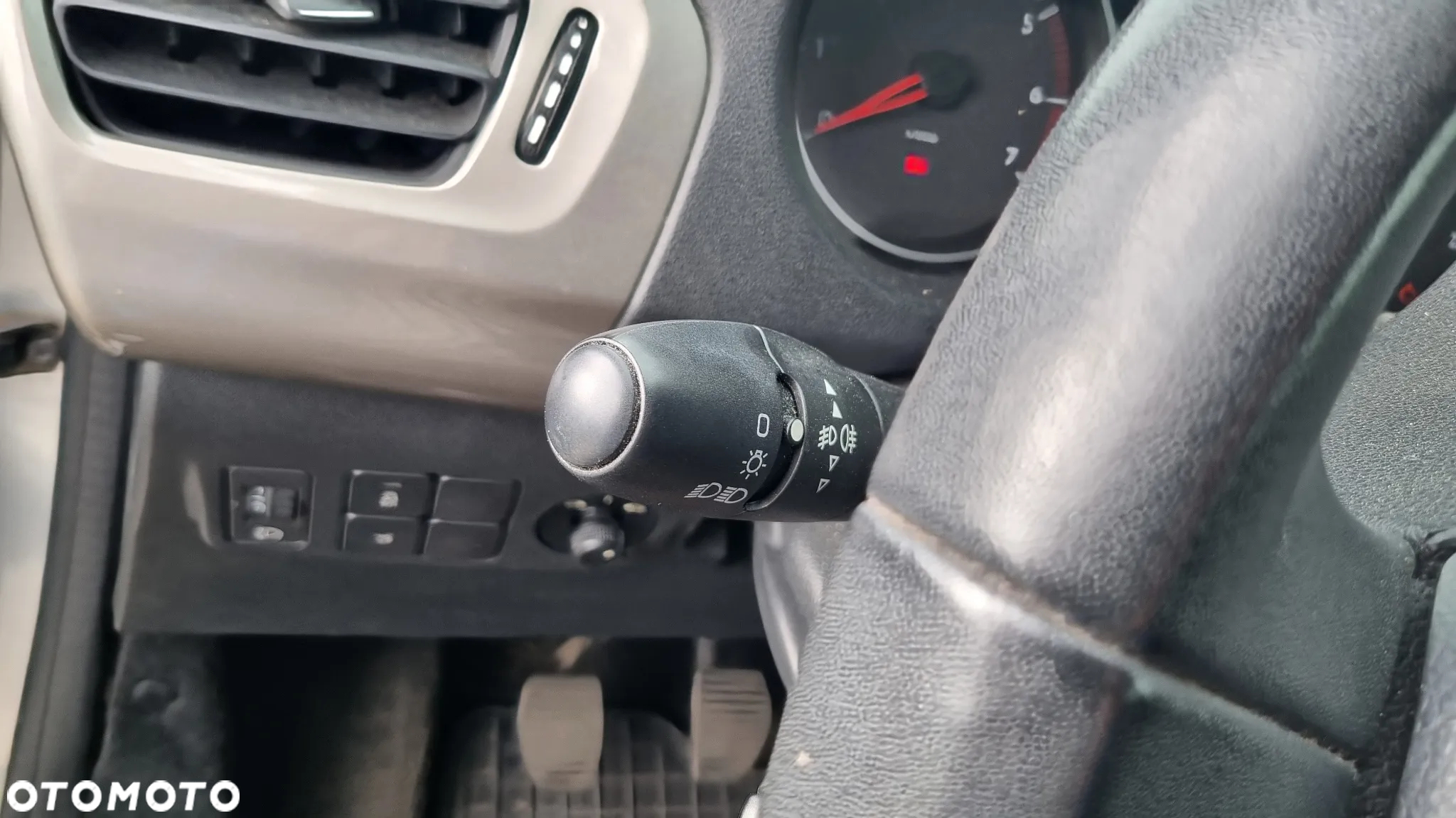 Citroën C-Elysée 1.6 VTi Exclusive - 16