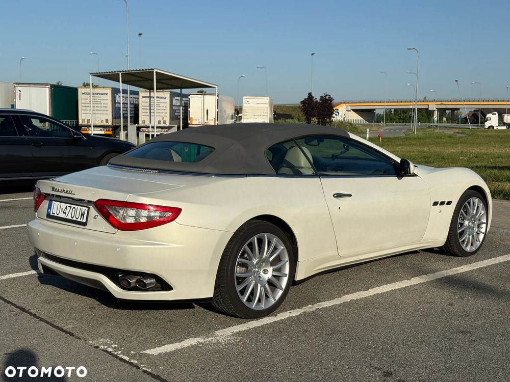 Maserati GranCabrio - 5