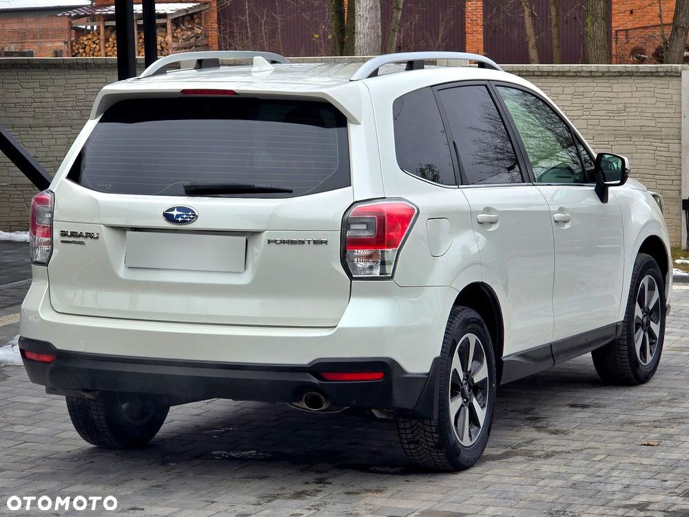 Subaru Forester 2.0i Exclusive Lineartronic EU6 - 7