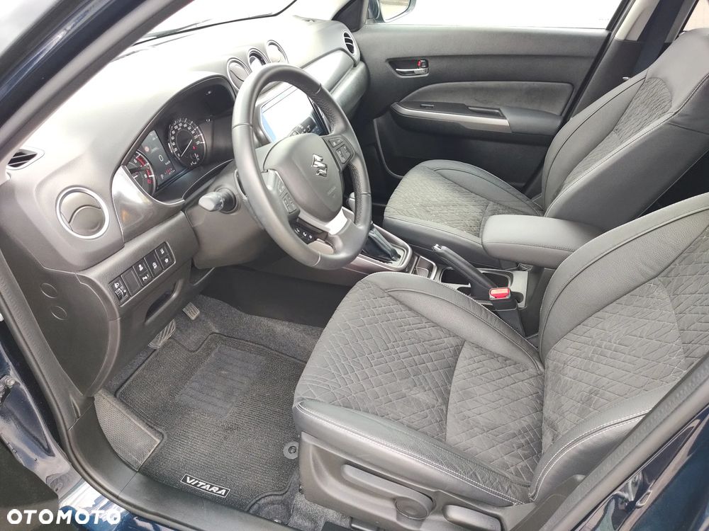 Suzuki Vitara 1.4 Boosterjet mHEV Elegance 2WD - 23