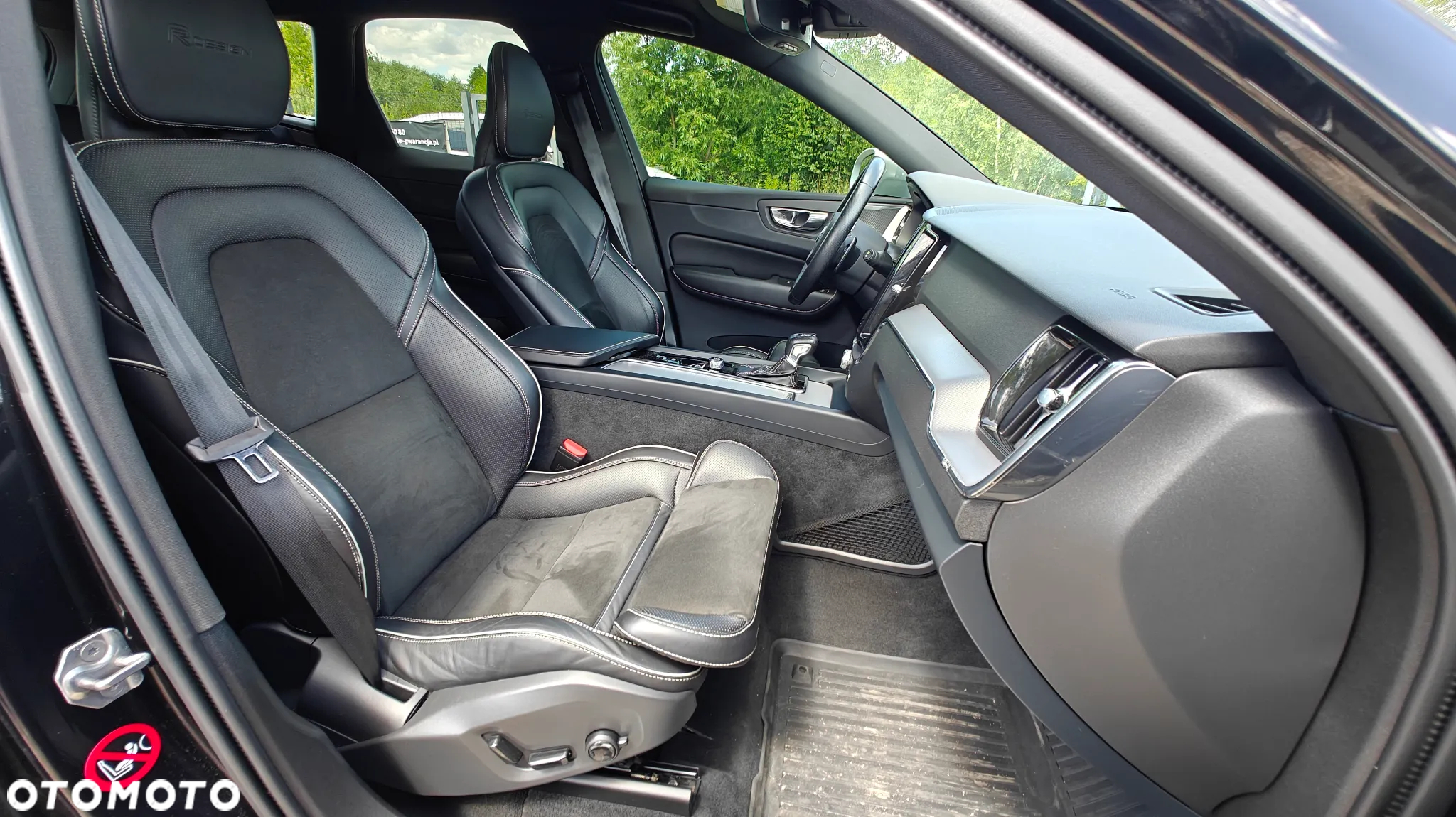 Volvo XC 60 T6 AWD Geartronic RDesign - 15