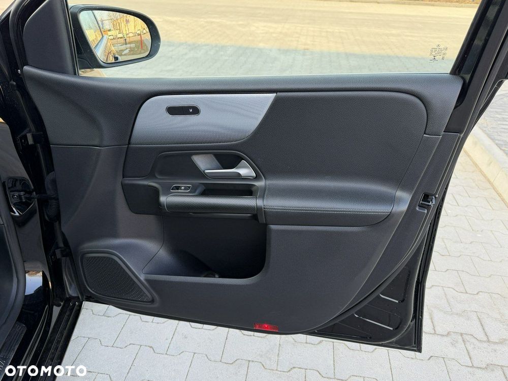Mercedes-Benz Klasa B 200 d Progressive 8G-DCT - 34
