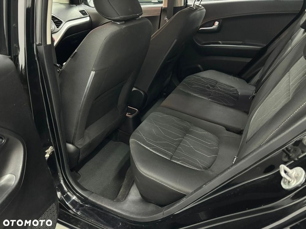 Kia Picanto 1.2 Fifa World Cup Edition - 12
