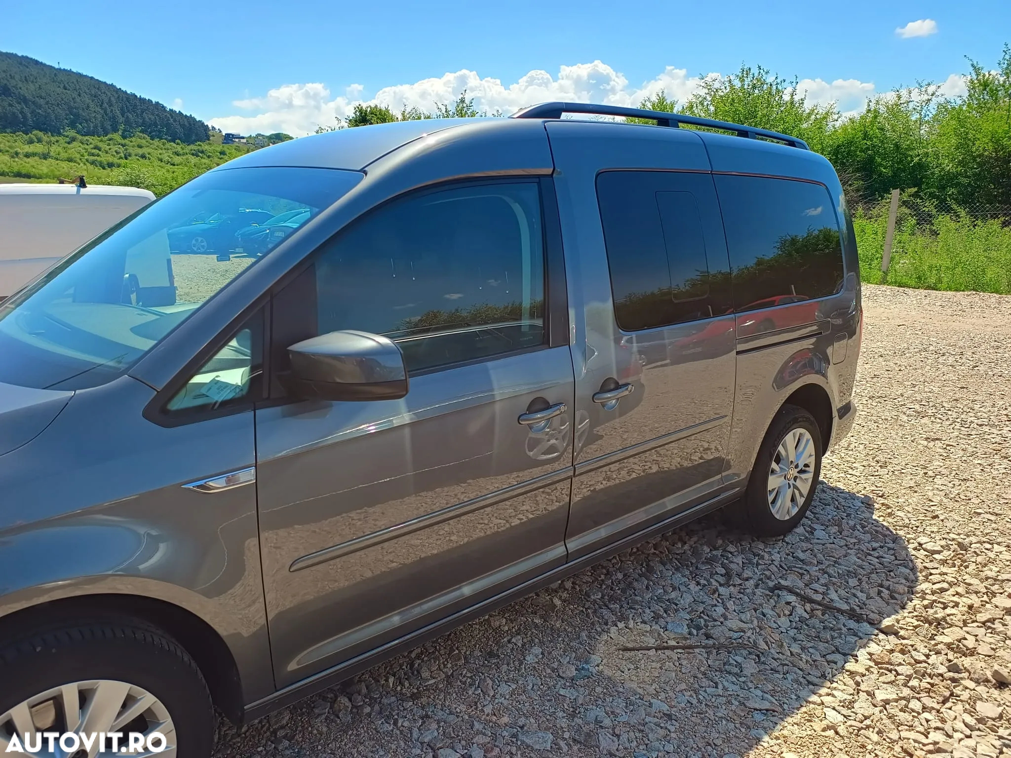 Volkswagen Caddy 2.0 TDI (7-Si.) DSG Maxi Comfortline - 7
