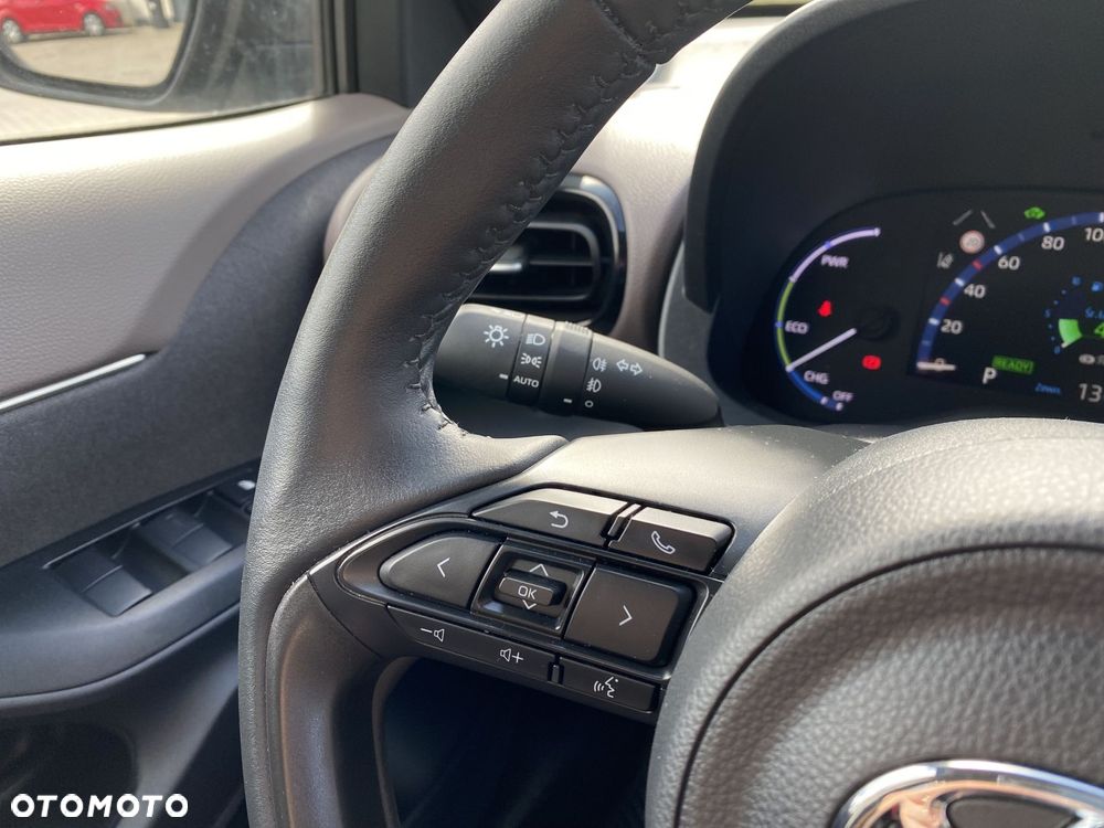 Toyota Yaris Cross - 24