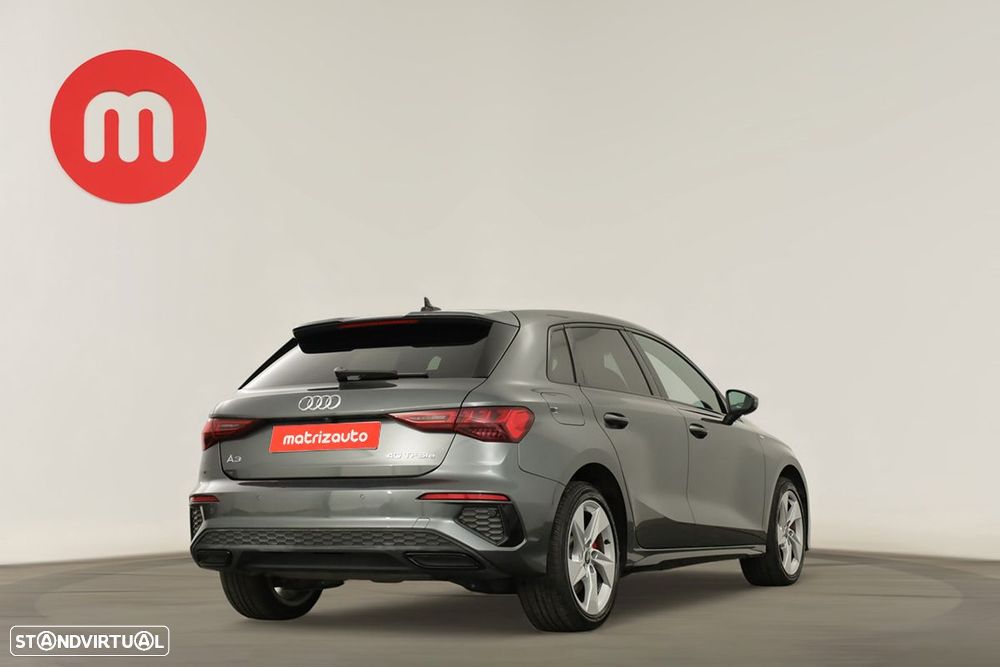 Audi A3 Sportback 45 TFSIe S line - 4