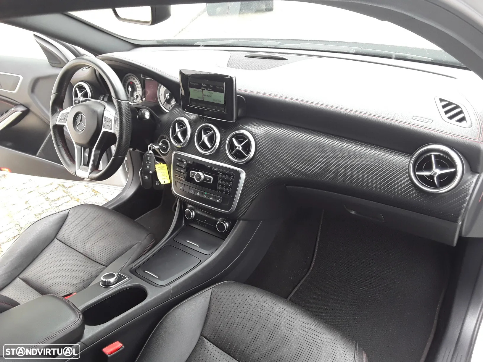 Mercedes-Benz A 180 CDI 7G-DCT AMG Line - 17