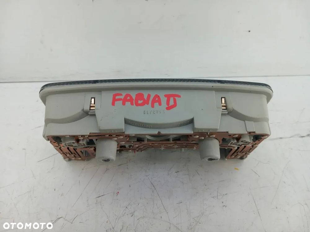 Schowek Na Okulary Lampka Kabiny Rączka Podsufitki Komplet Skoda Fabia II 2013r 1Z0868565F - 9