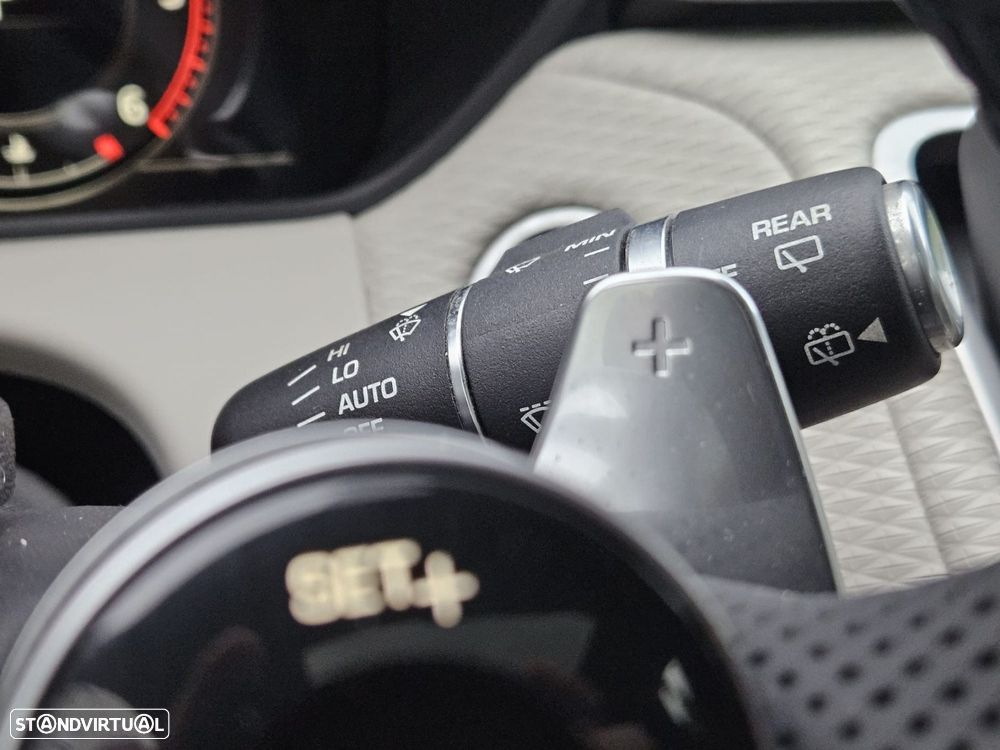 Land Rover Range Rover Velar 2.0 D R-Dynamic - 12