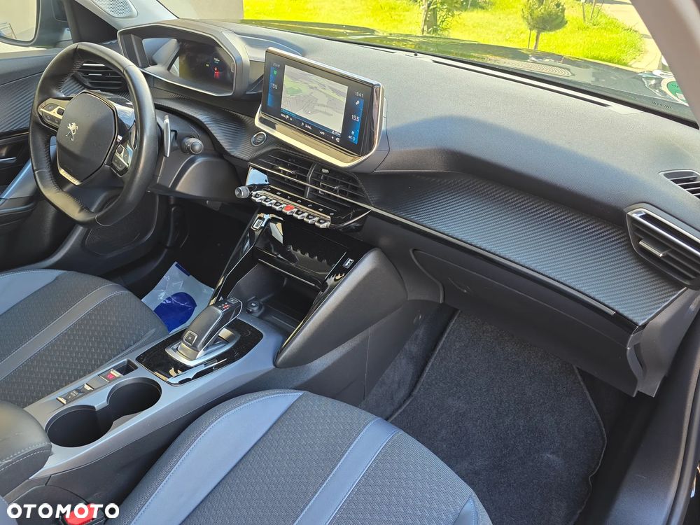 Peugeot 2008 1.5 BlueHDi Allure Pack S&S EAT8 - 27
