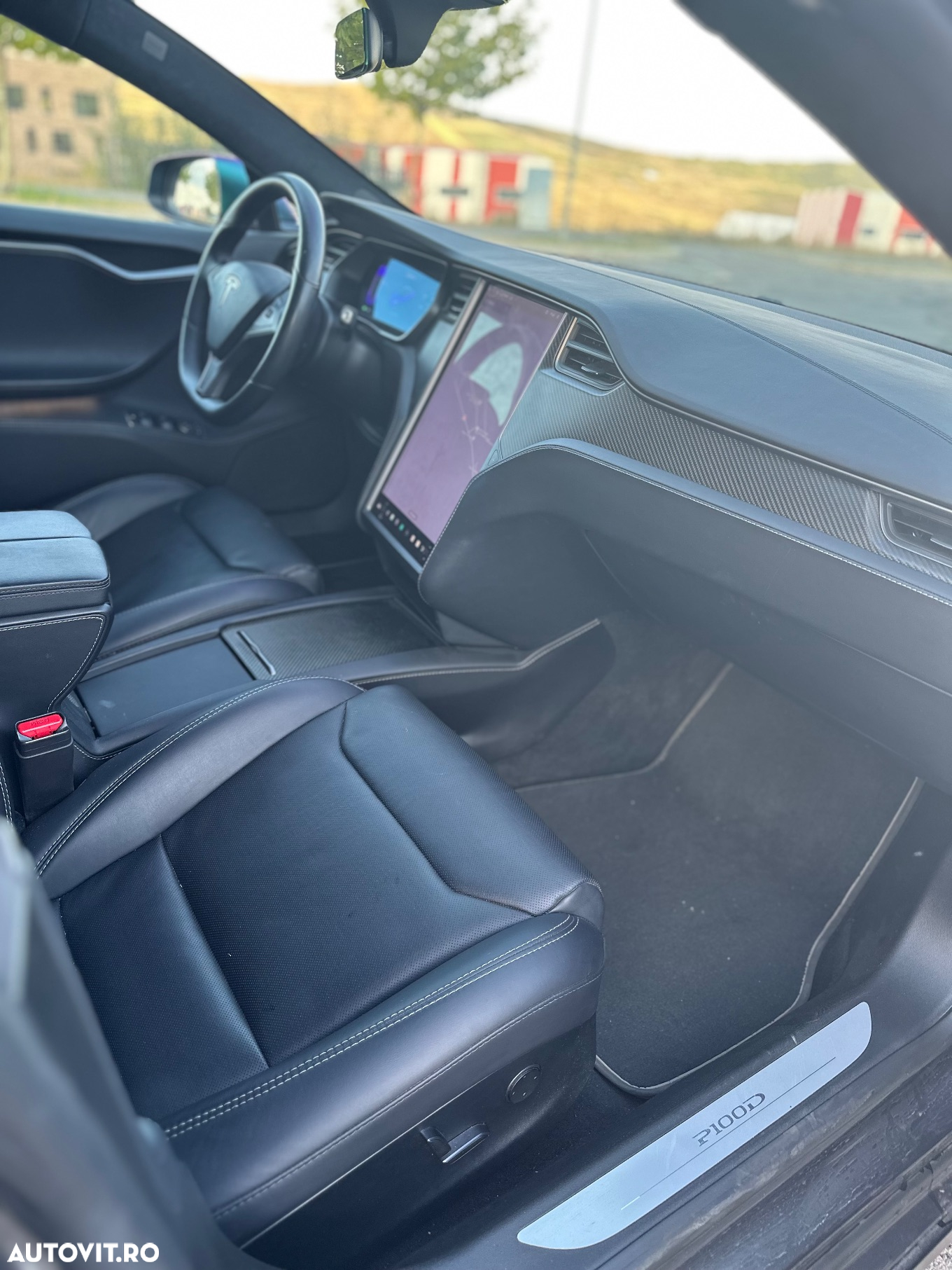 Tesla Model S - 11